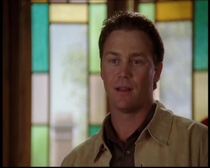 Charmed-Online-dot-709TheresSomethingAboutLeo2087.jpg