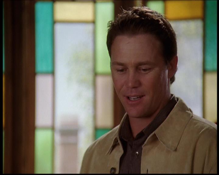 Charmed-Online-dot-709TheresSomethingAboutLeo2095.jpg