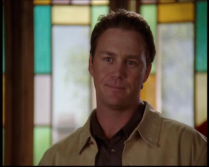 Charmed-Online-dot-709TheresSomethingAboutLeo2097.jpg