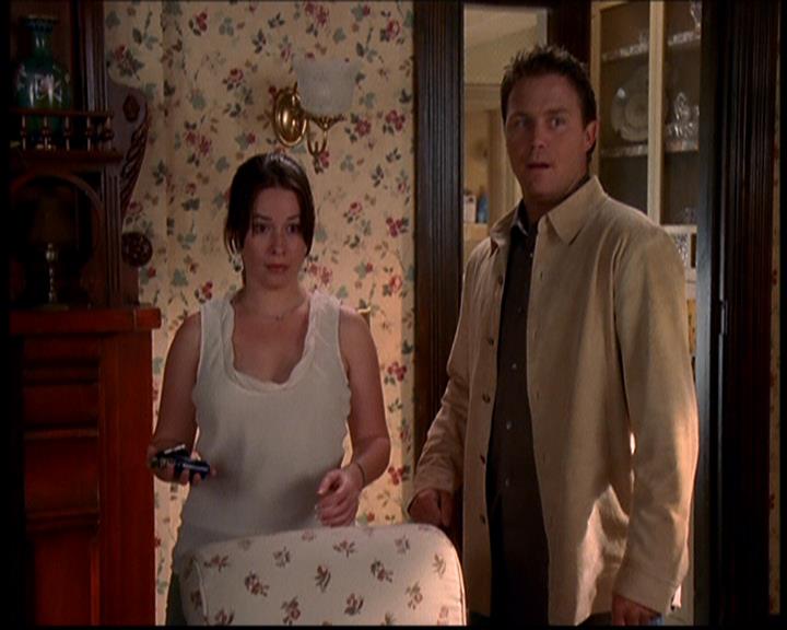 Charmed-Online-dot-709TheresSomethingAboutLeo2103.jpg