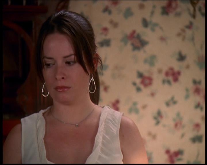 Charmed-Online-dot-709TheresSomethingAboutLeo2113.jpg