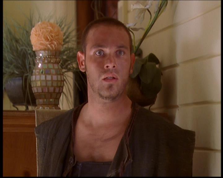 Charmed-Online-dot-709TheresSomethingAboutLeo2117.jpg