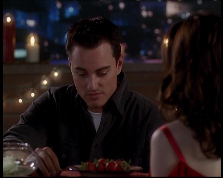 Charmed-Online-dot-709TheresSomethingAboutLeo2191.jpg