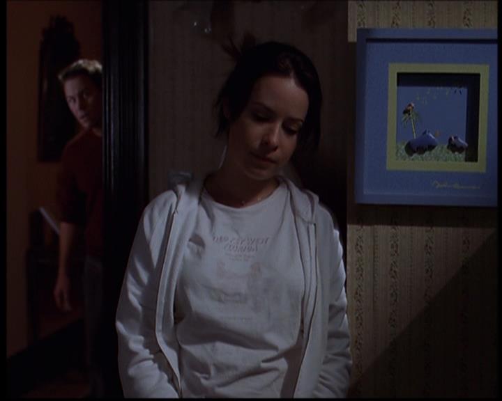 Charmed-Online-dot-709TheresSomethingAboutLeo2242.jpg