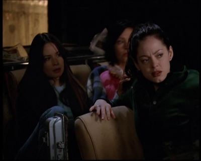 Charmed-Online-dot-709TheresSomethingAboutLeo0460.jpg