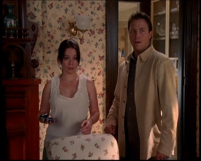 Charmed-Online-dot-709TheresSomethingAboutLeo2103.jpg