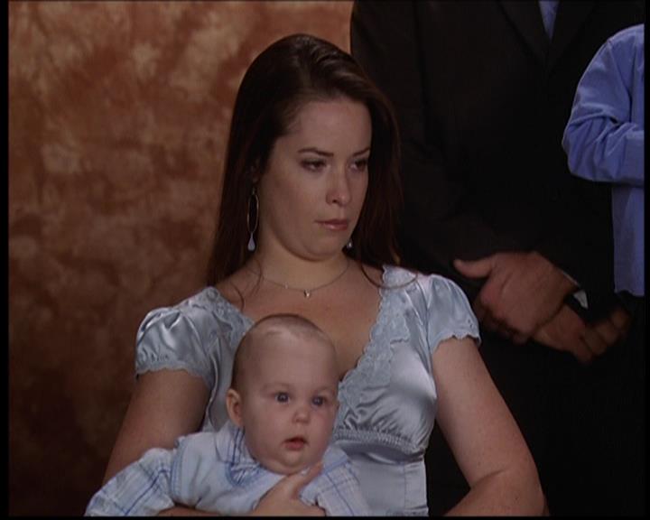 Charmed-Online-dot-710WitchnessProtection0044.jpg