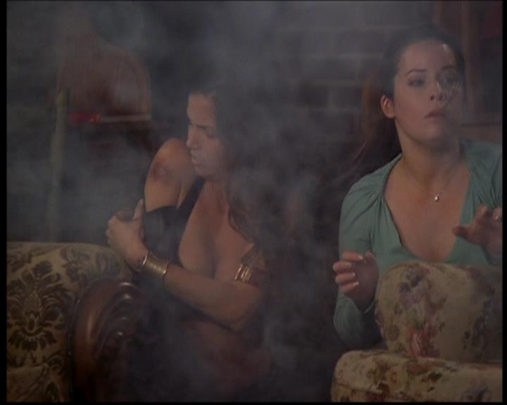 Charmed-Online-dot-710WitchnessProtection0848.jpg