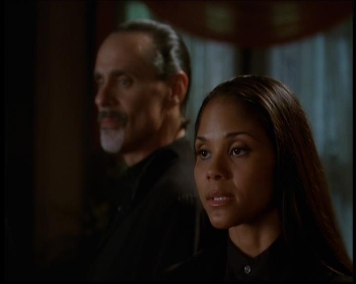Charmed-Online-dot-710WitchnessProtection1007.jpg