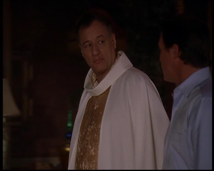 Charmed-Online-dot-710WitchnessProtection1330.jpg