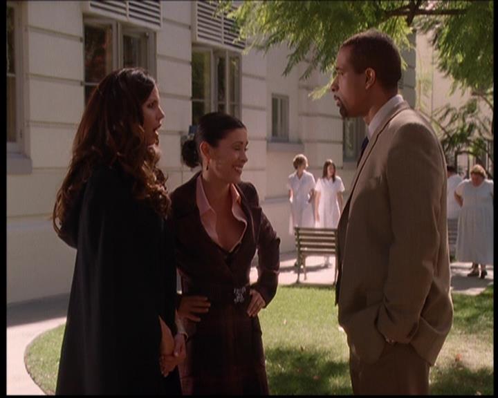 Charmed-Online-dot-710WitchnessProtection1390.jpg