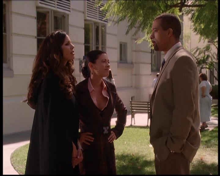 Charmed-Online-dot-710WitchnessProtection1395.jpg