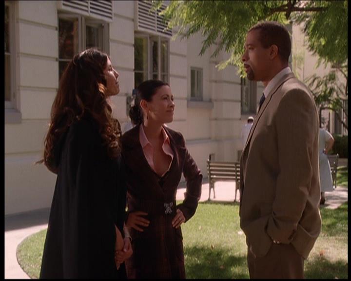 Charmed-Online-dot-710WitchnessProtection1396.jpg