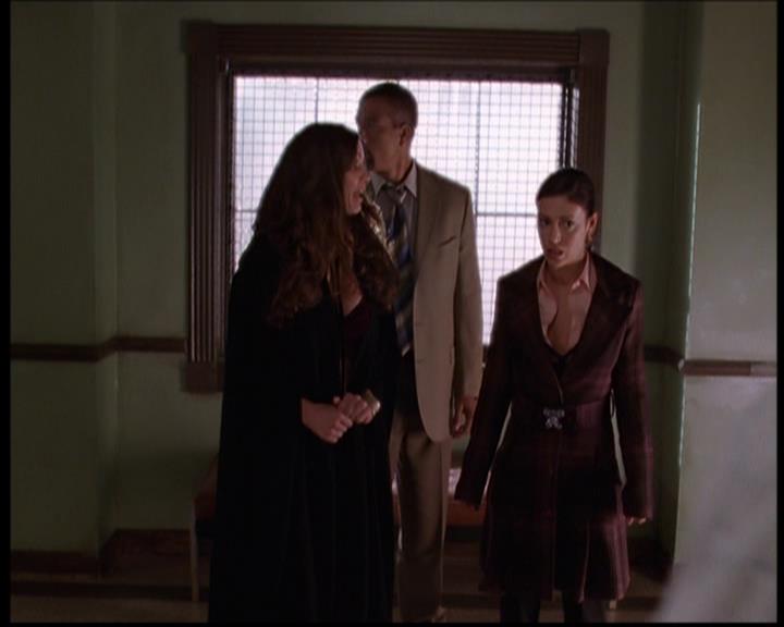 Charmed-Online-dot-710WitchnessProtection1451.jpg