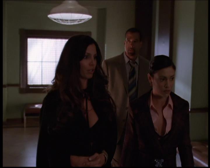 Charmed-Online-dot-710WitchnessProtection1460.jpg