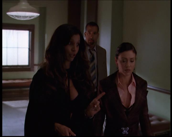 Charmed-Online-dot-710WitchnessProtection1461.jpg