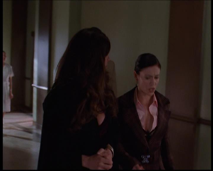 Charmed-Online-dot-710WitchnessProtection1462.jpg