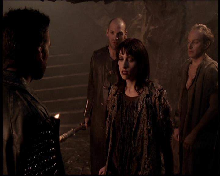 Charmed-Online-dot-710WitchnessProtection1645.jpg