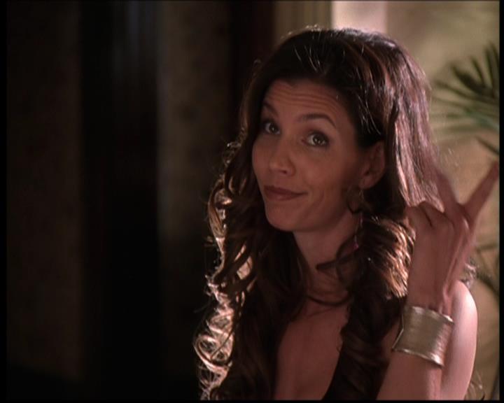 Charmed-Online-dot-710WitchnessProtection1833.jpg