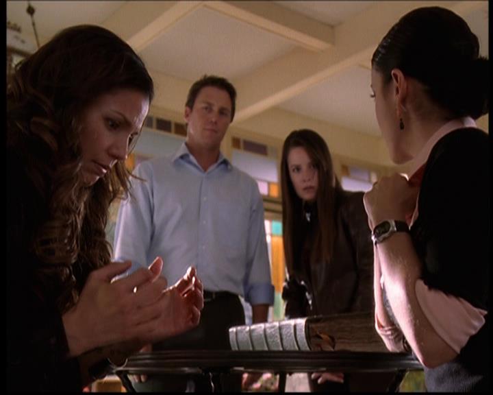 Charmed-Online-dot-710WitchnessProtection1934.jpg