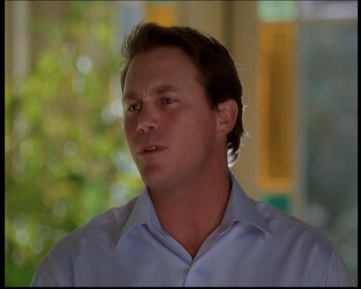 Charmed-Online-dot-710WitchnessProtection2033.jpg