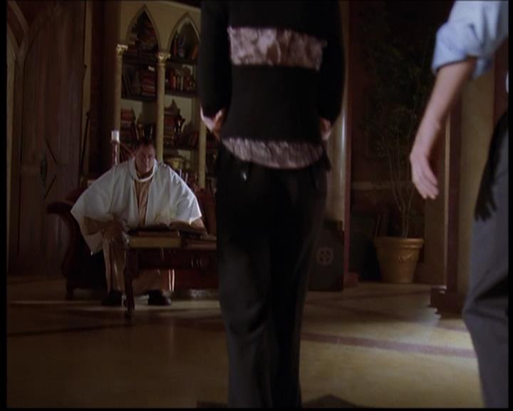 Charmed-Online-dot-710WitchnessProtection2093.jpg