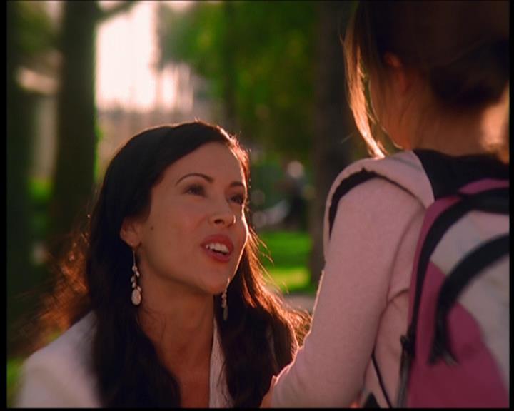 Charmed-Online-dot-710WitchnessProtection2120.jpg