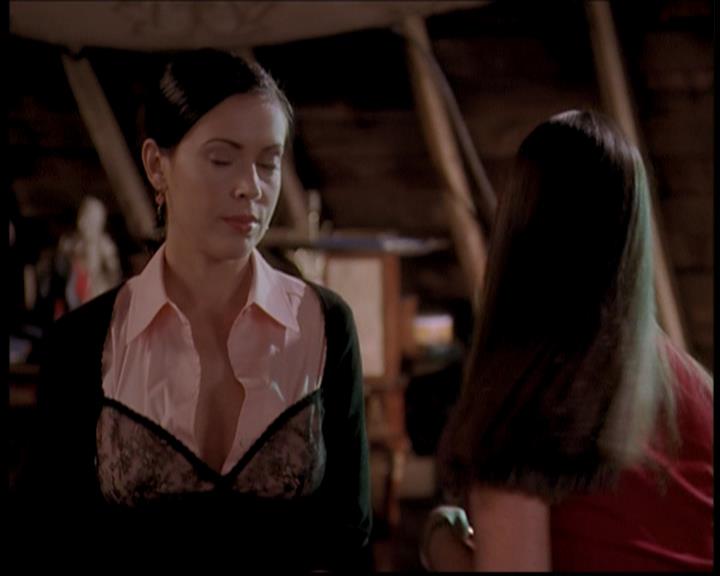 Charmed-Online-dot-710WitchnessProtection2257.jpg
