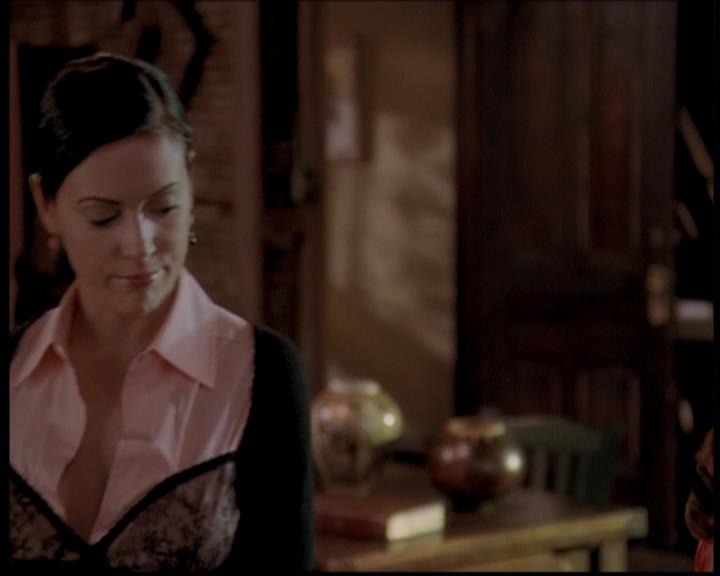 Charmed-Online-dot-710WitchnessProtection2263.jpg