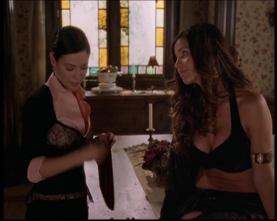 Charmed-Online-dot-710WitchnessProtection1572.jpg