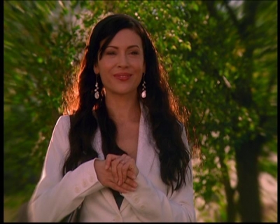 Charmed-Online-dot-710WitchnessProtection1878.jpg