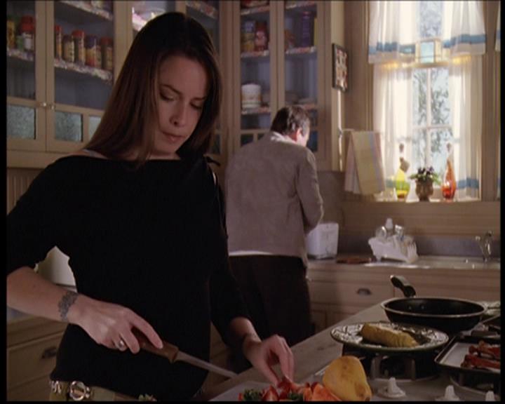 Charmed-Online-dot-711OrdinaryWitches0017.jpg