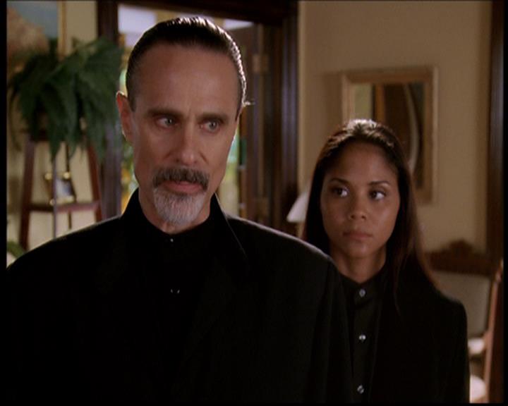 Charmed-Online-dot-711OrdinaryWitches0129.jpg