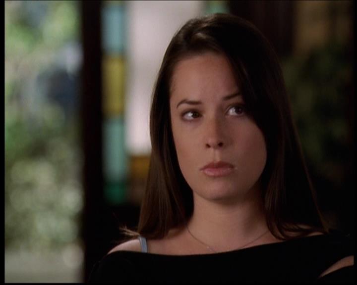 Charmed-Online-dot-711OrdinaryWitches0141.jpg Charmed-Online-dot-711OrdinaryWitches0141.jpg