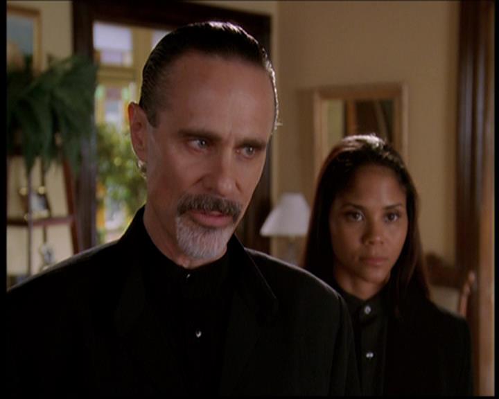 Charmed-Online-dot-711OrdinaryWitches0179.jpg