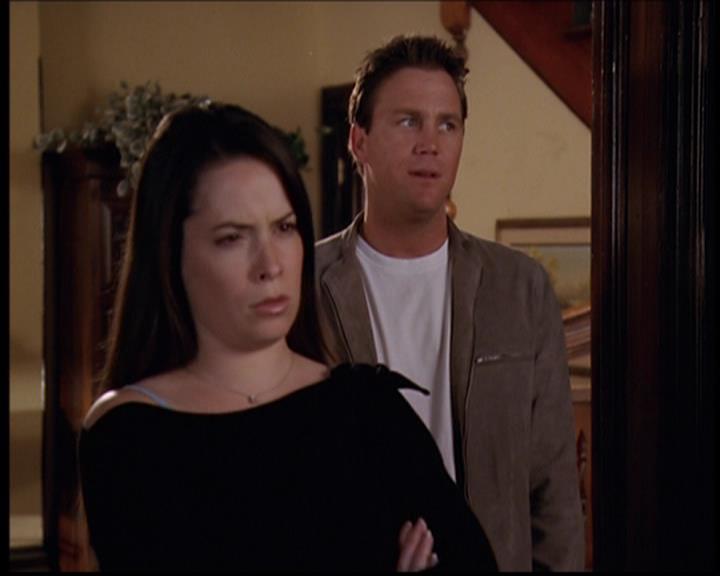 Charmed-Online-dot-711OrdinaryWitches0296.jpg Charmed-Online-dot-711OrdinaryWitches0296.jpg