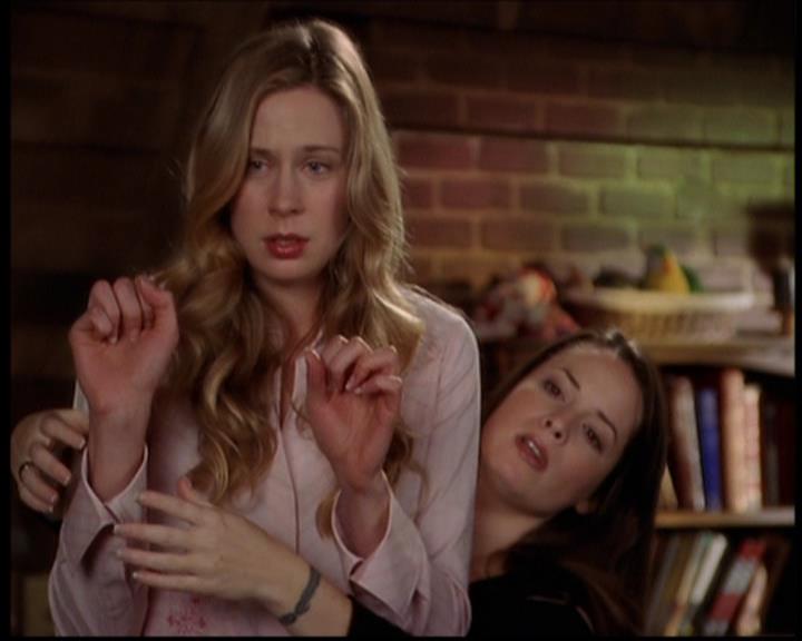 Charmed-Online-dot-711OrdinaryWitches1360.jpg
