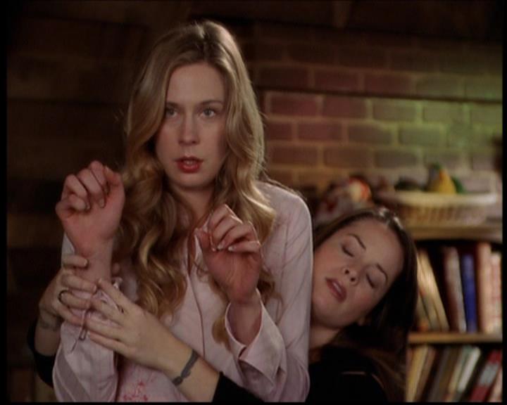 Charmed-Online-dot-711OrdinaryWitches1361.jpg