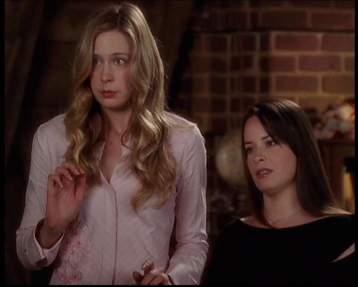 Charmed-Online-dot-711OrdinaryWitches1371.jpg Charmed-Online-dot-711OrdinaryWitches1371.jpg