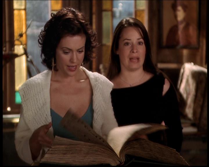 Charmed-Online-dot-711OrdinaryWitches1388.jpg