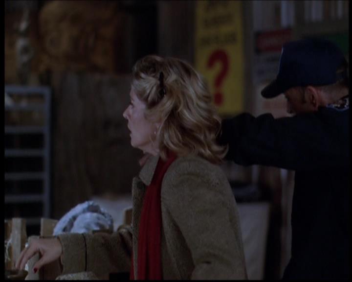 Charmed-Online-dot-711OrdinaryWitches2012.jpg Charmed-Online-dot-711OrdinaryWitches2012.jpg