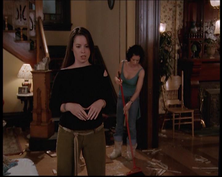 Charmed-Online-dot-711OrdinaryWitches2169.jpg