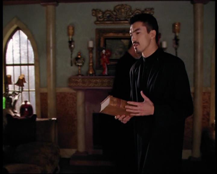 Charmed-Online-dot-712ExtremeHomeMakeoverWorldEdition0389.jpg