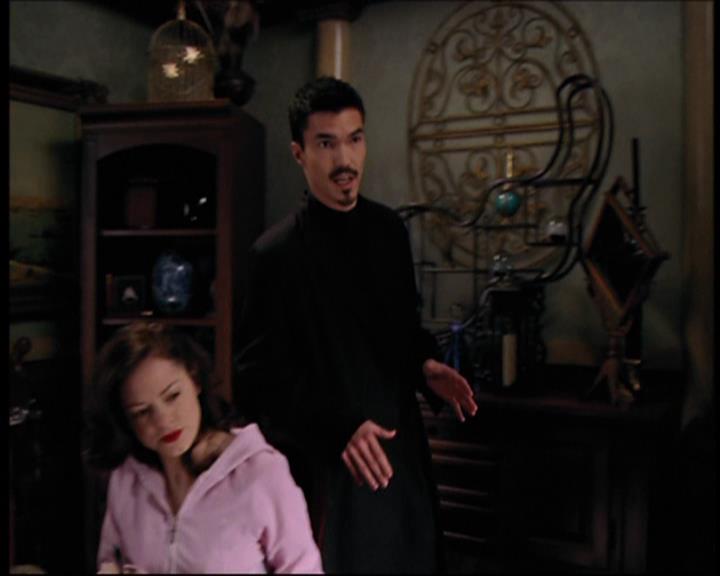 Charmed-Online-dot-712ExtremeHomeMakeoverWorldEdition0408.jpg