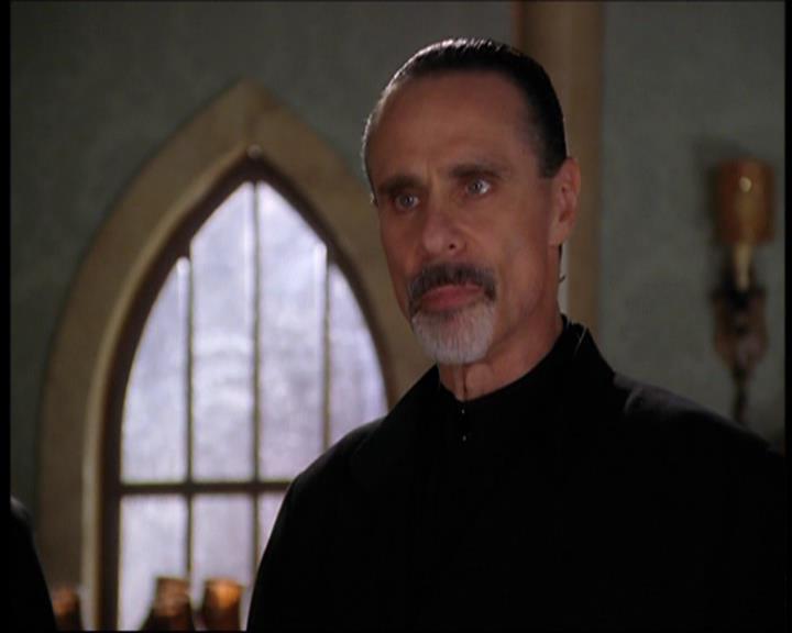 Charmed-Online-dot-712ExtremeHomeMakeoverWorldEdition0449.jpg