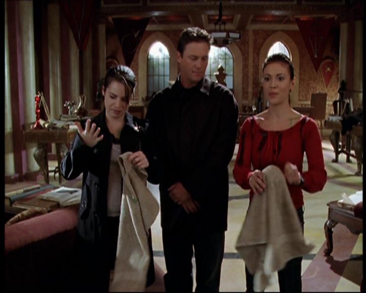 Charmed-Online-dot-712ExtremeHomeMakeoverWorldEdition0487.jpg