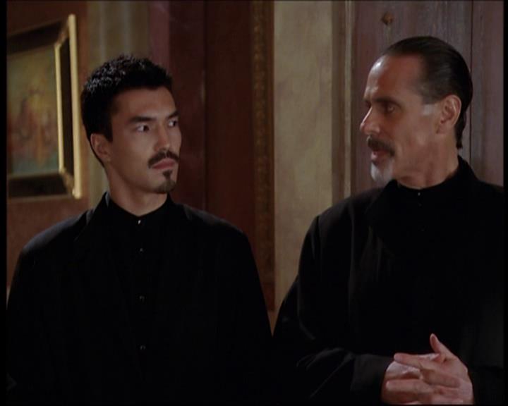 Charmed-Online-dot-712ExtremeHomeMakeoverWorldEdition0525.jpg