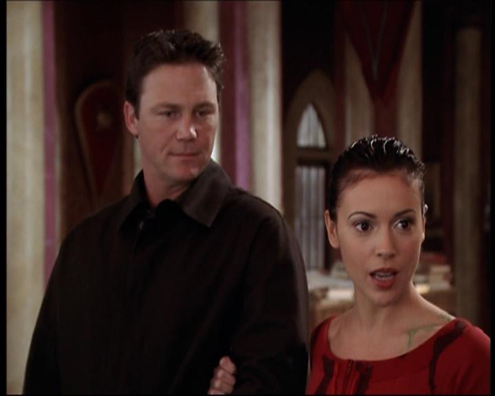 Charmed-Online-dot-712ExtremeHomeMakeoverWorldEdition0571.jpg