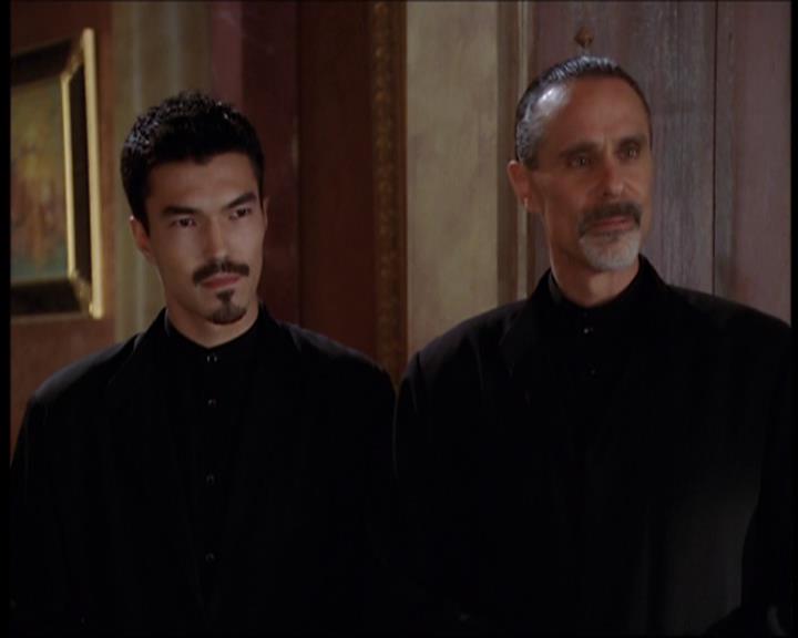 Charmed-Online-dot-712ExtremeHomeMakeoverWorldEdition0579.jpg