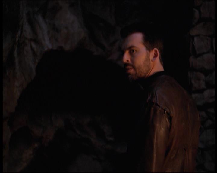Charmed-Online-dot-712ExtremeHomeMakeoverWorldEdition0610.jpg
